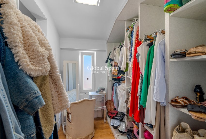 Revente - Propriété de campagne/Finca -
ALMORADÍ