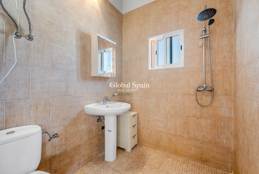 Revente - Propriété de campagne/Finca -
ALMORADÍ