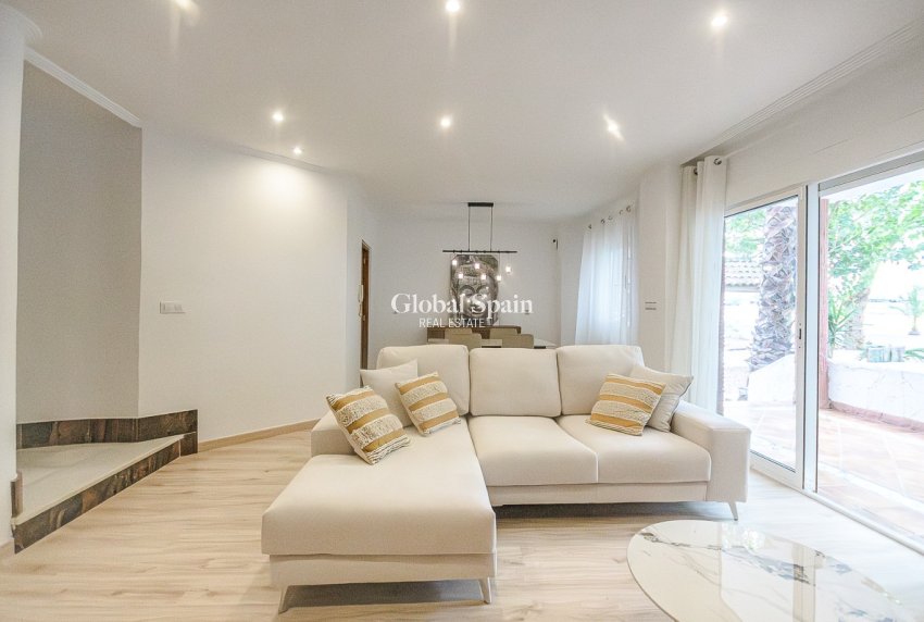 Revente - Propriété de campagne/Finca -
ORIHUELA - Orihuela