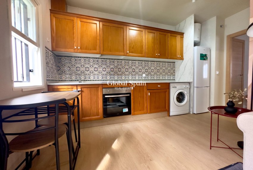 Revente - Rez-de-chaussée -
ORIHUELA COSTA - La Regia