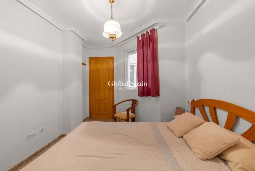 Revente - Rez-de-chaussée -
TORREVIEJA - La Mata