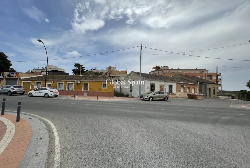 Revente - Terrain -
FORMENTERA DEL SEGURA