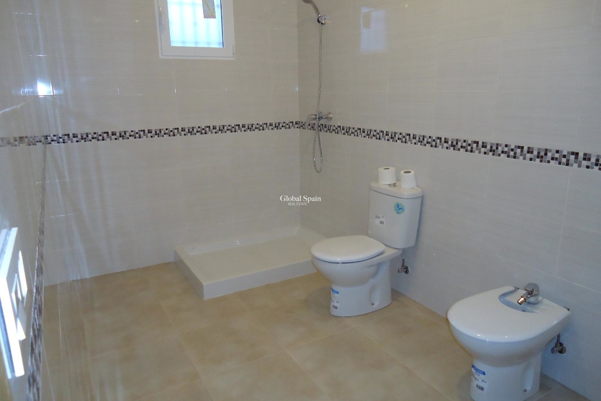 Revente - VILLA -
ABANILLA - Inland