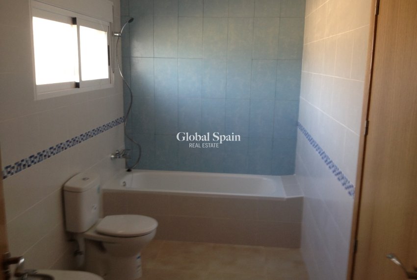 Revente - VILLA -
ABANILLA - Inland