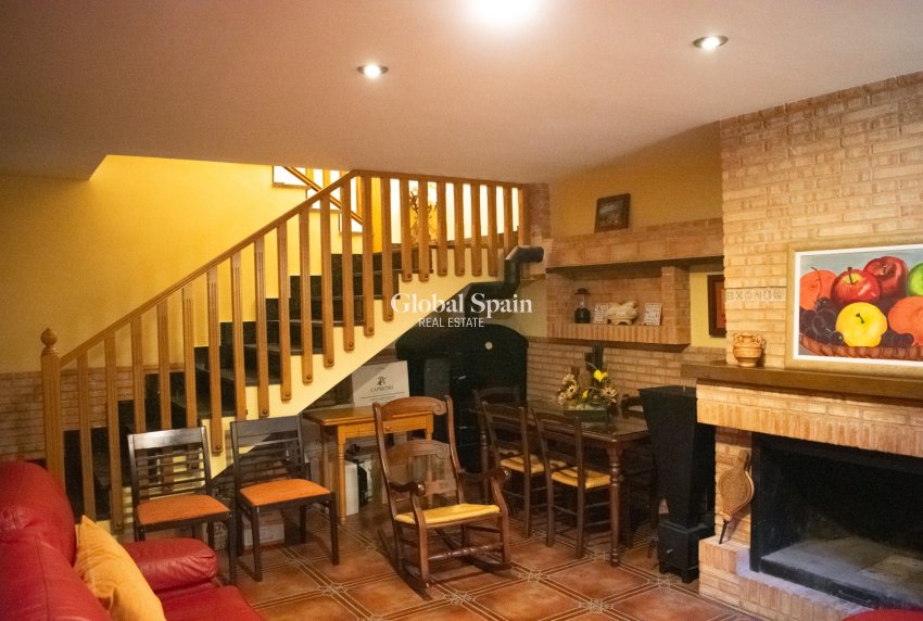 Revente - VILLA -
ALBACETE - Hellin