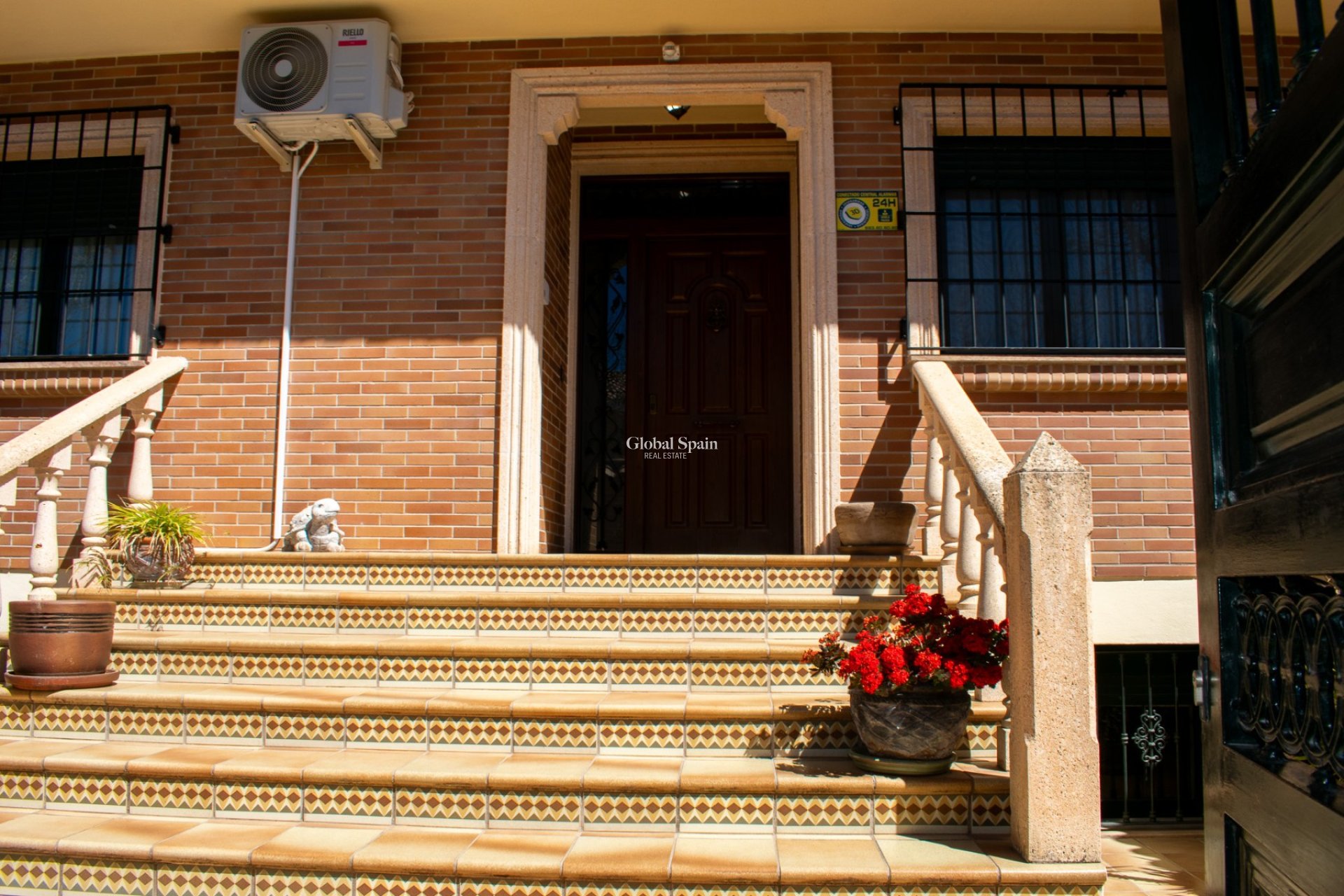 Revente - VILLA -
ALBACETE - Hellin