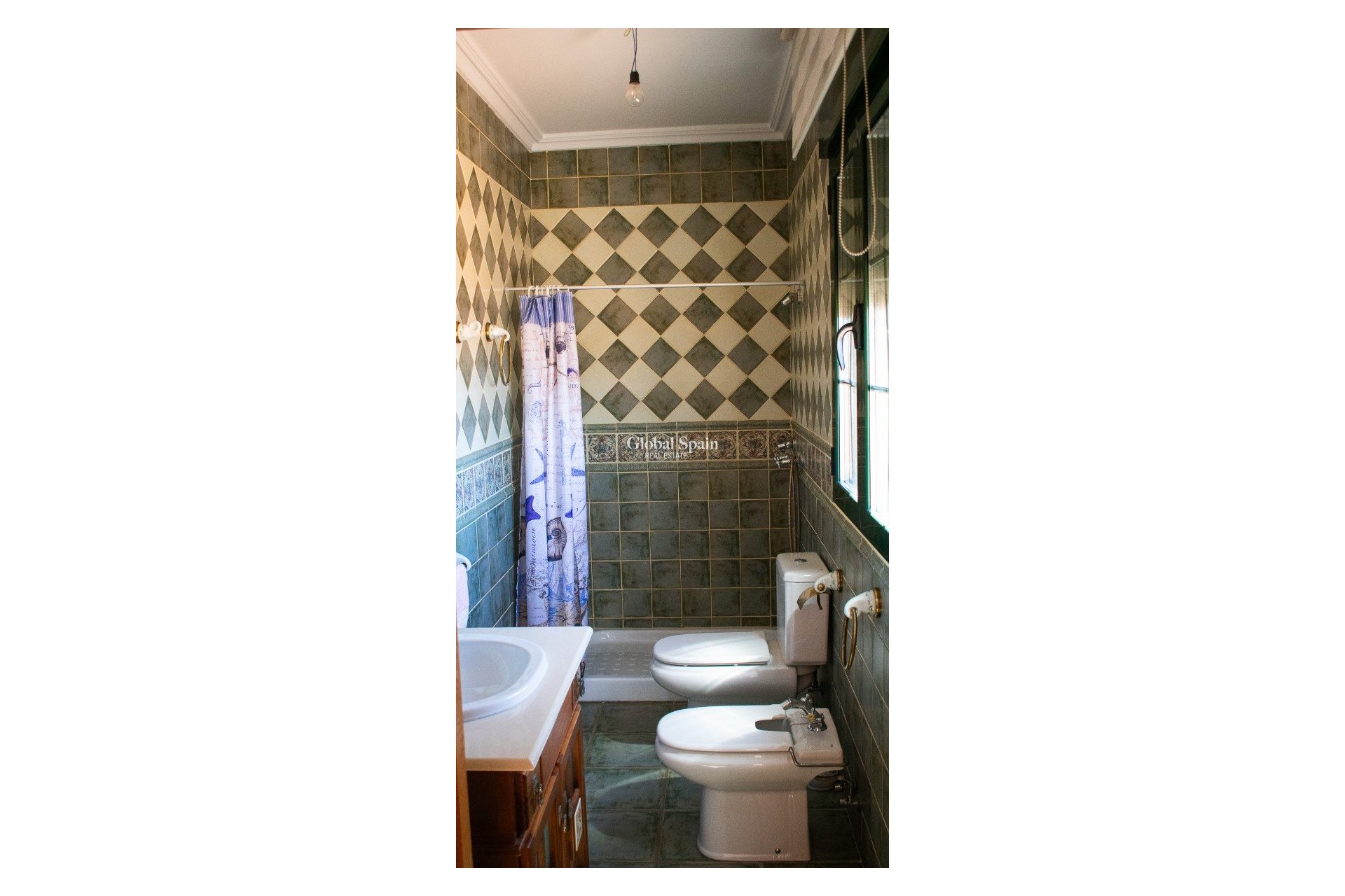 Revente - VILLA -
ALBACETE - Hellin