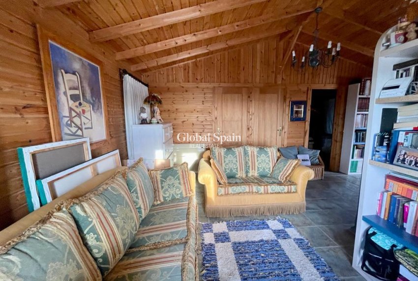 Revente - VILLA -
ALBATERA - Inland