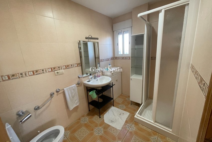 Revente - VILLA -
ALBATERA - Inland