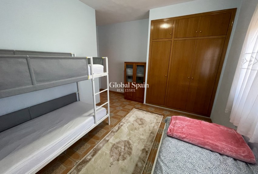 Revente - VILLA -
ALBATERA - Inland