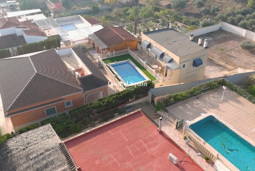 Revente - VILLA -
ALBATERA - Inland