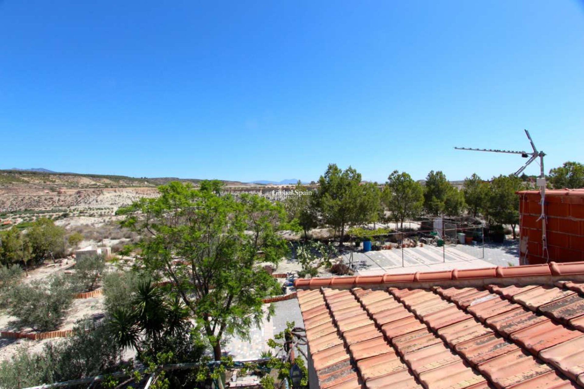 Revente - VILLA -
ALBUDEITE - Inland