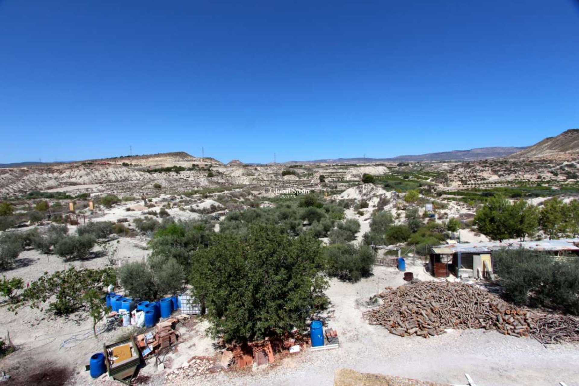 Revente - VILLA -
ALBUDEITE - Inland