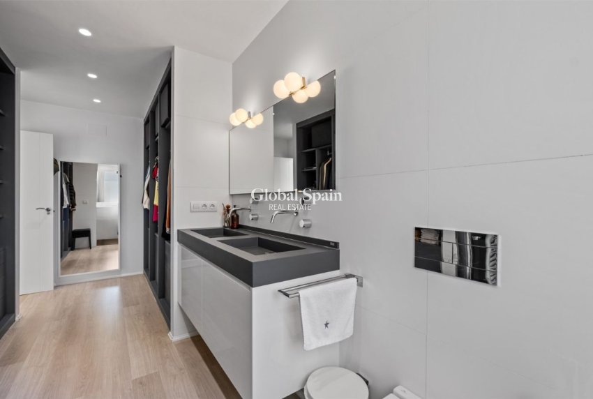 Revente - VILLA -
ALFAZ DEL PI - Costa Blanca