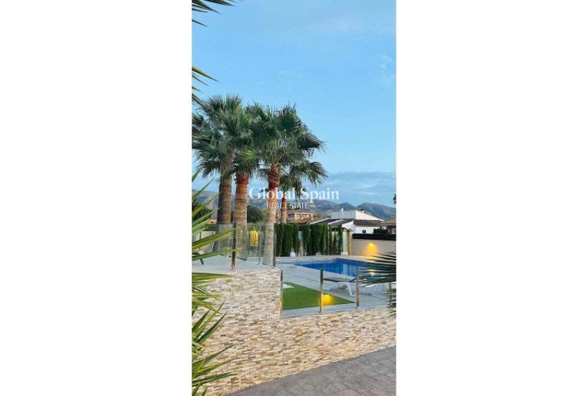 Revente - VILLA -
ALFAZ DEL PI - Costa Blanca