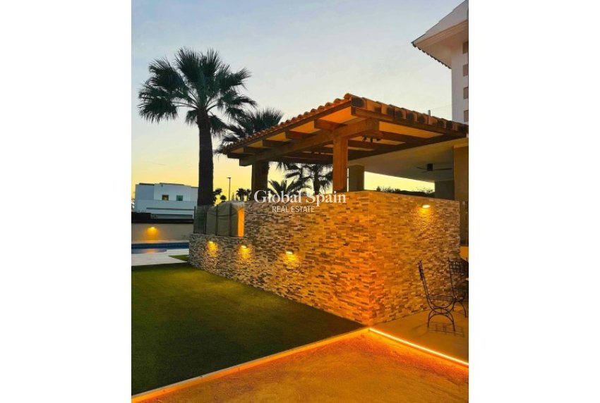 Revente - VILLA -
ALFAZ DEL PI - Costa Blanca
