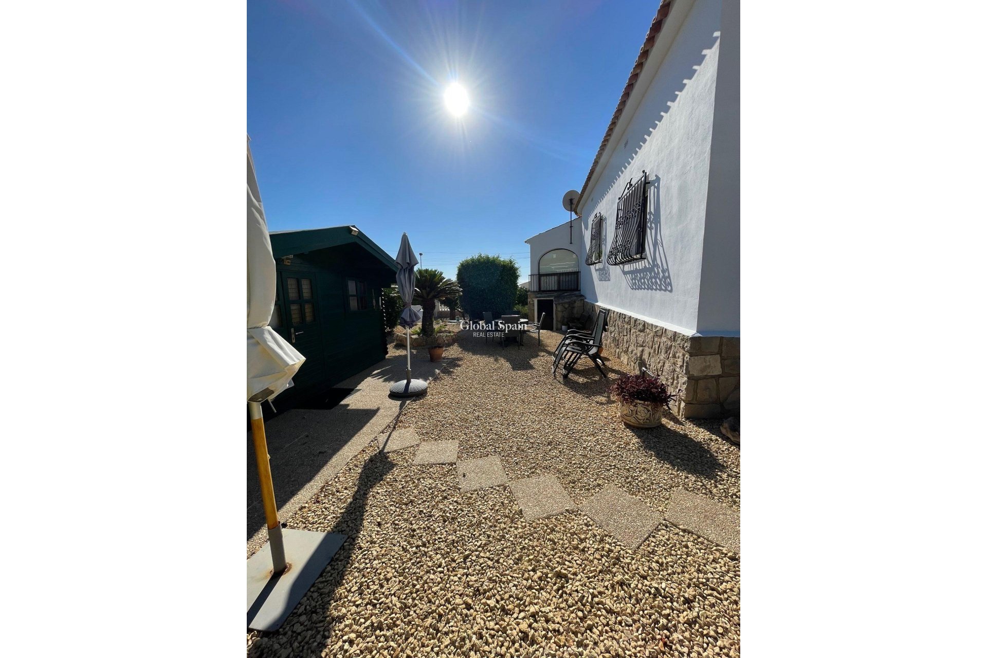 Revente - VILLA -
ALFAZ DEL PI - l'Alfas del Pi