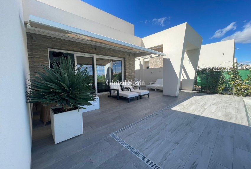 Revente - VILLA -
ALGORFA - Club De Golf La Finca