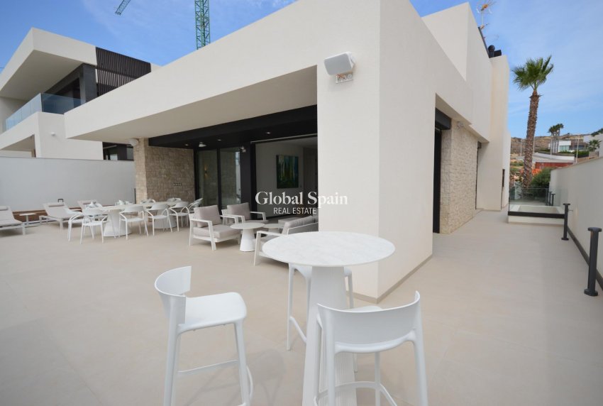 Revente - VILLA -
ALGORFA - Comunidad valenciana