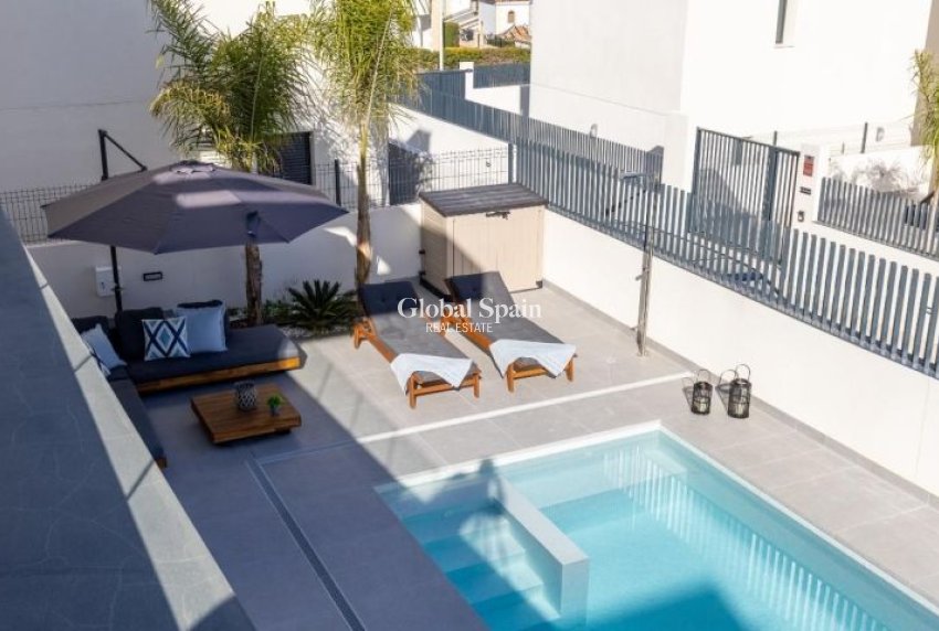 Revente - VILLA -
ALGORFA - Inland