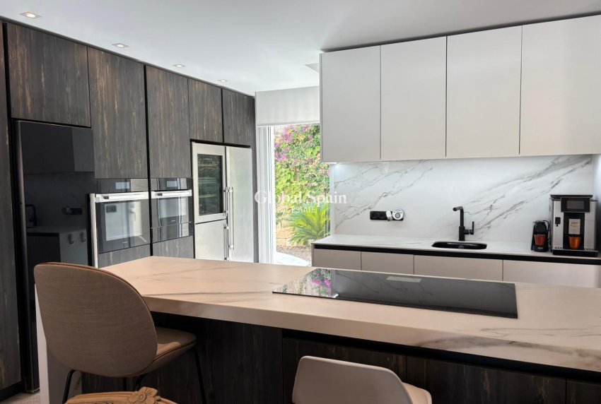 Revente - VILLA -
ALGORFA - Inland