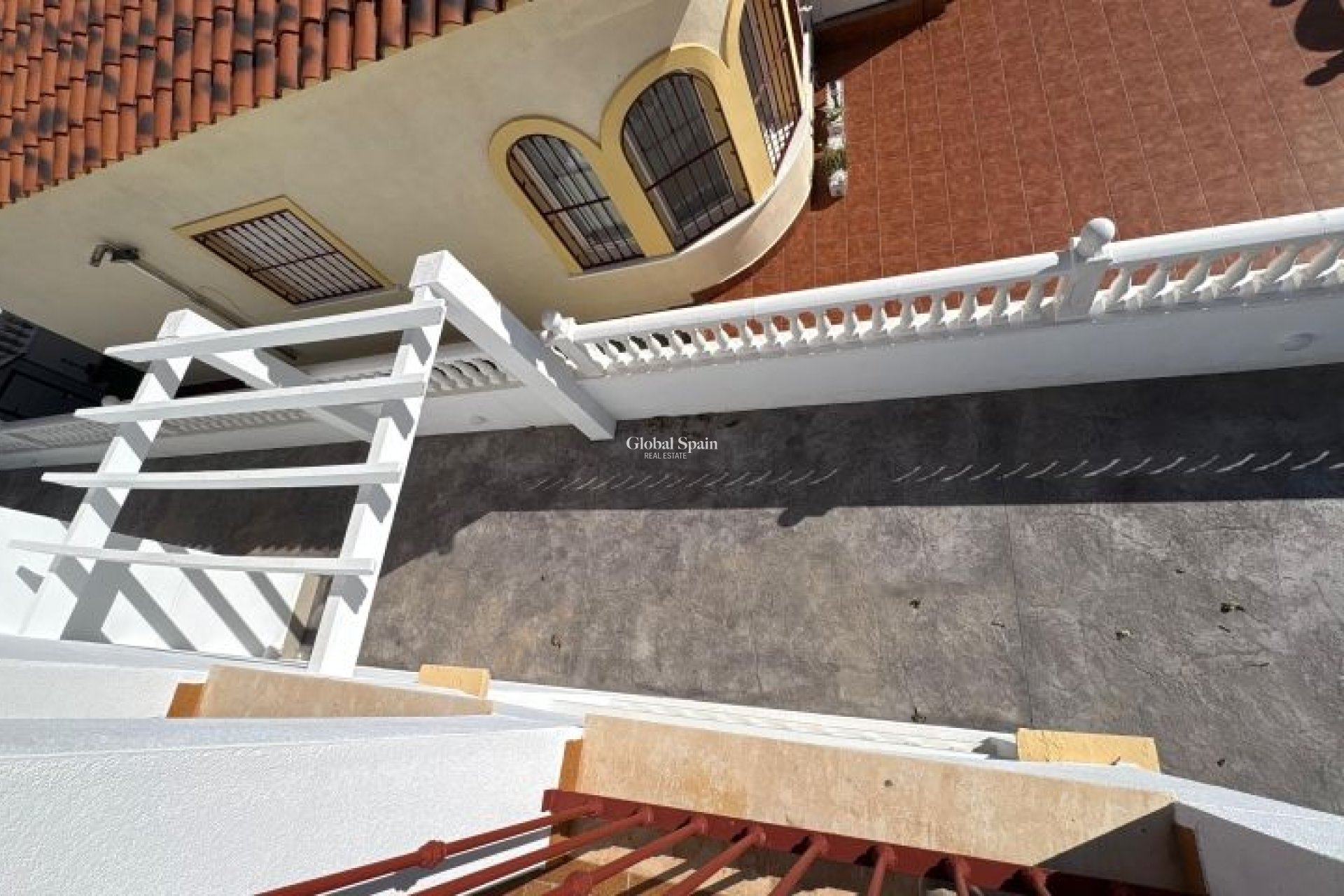 Revente - VILLA -
ALGORFA - Inland