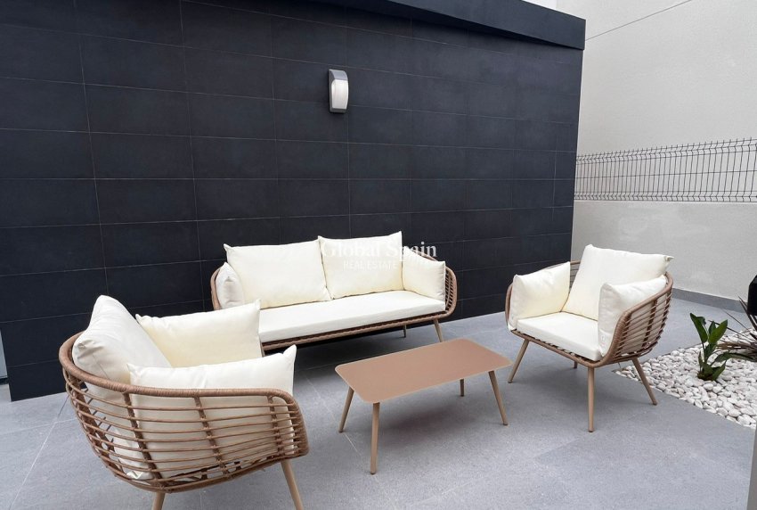 Revente - VILLA -
ALGORFA - Inland