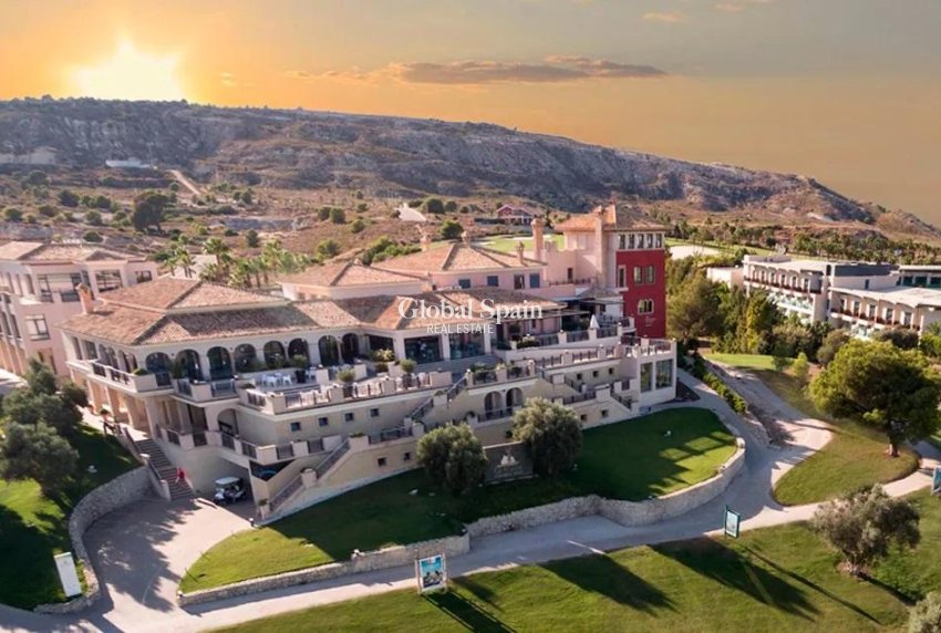 Revente - VILLA -
ALGORFA - Inland