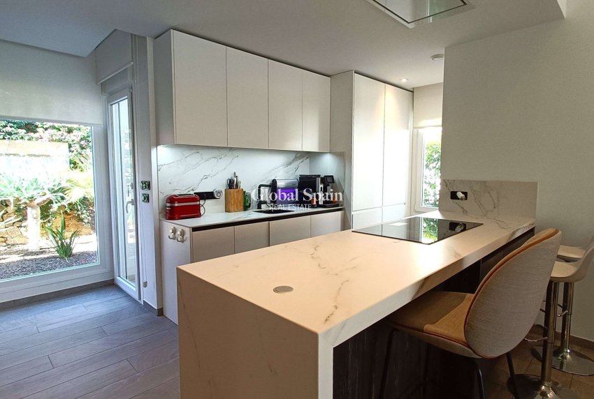 Revente - VILLA -
ALGORFA - Inland