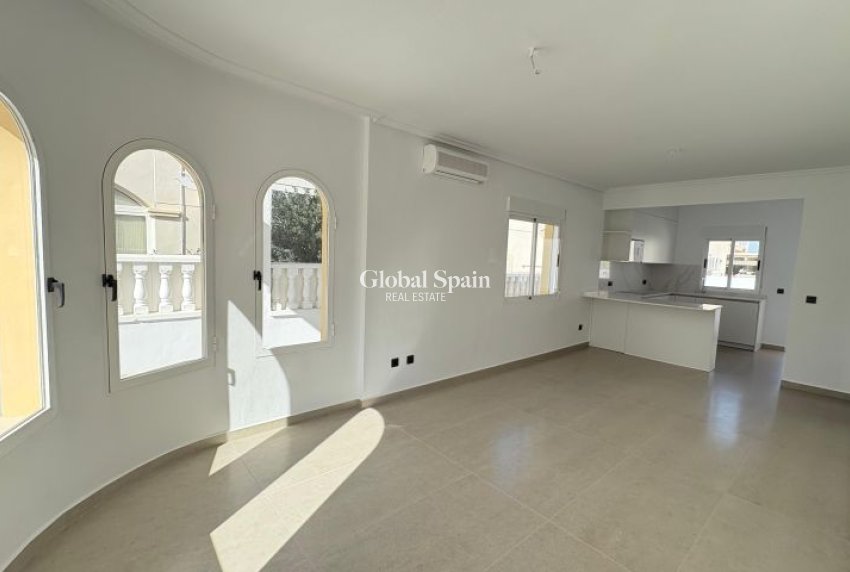 Revente - VILLA -
ALGORFA - Inland