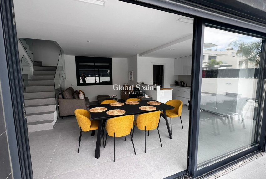 Revente - VILLA -
ALGORFA - Inland