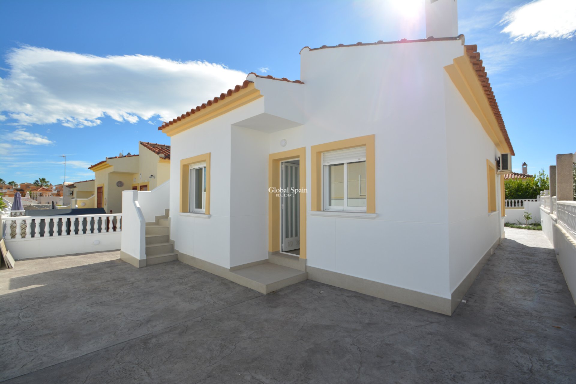 Revente - VILLA -
ALGORFA - Inland