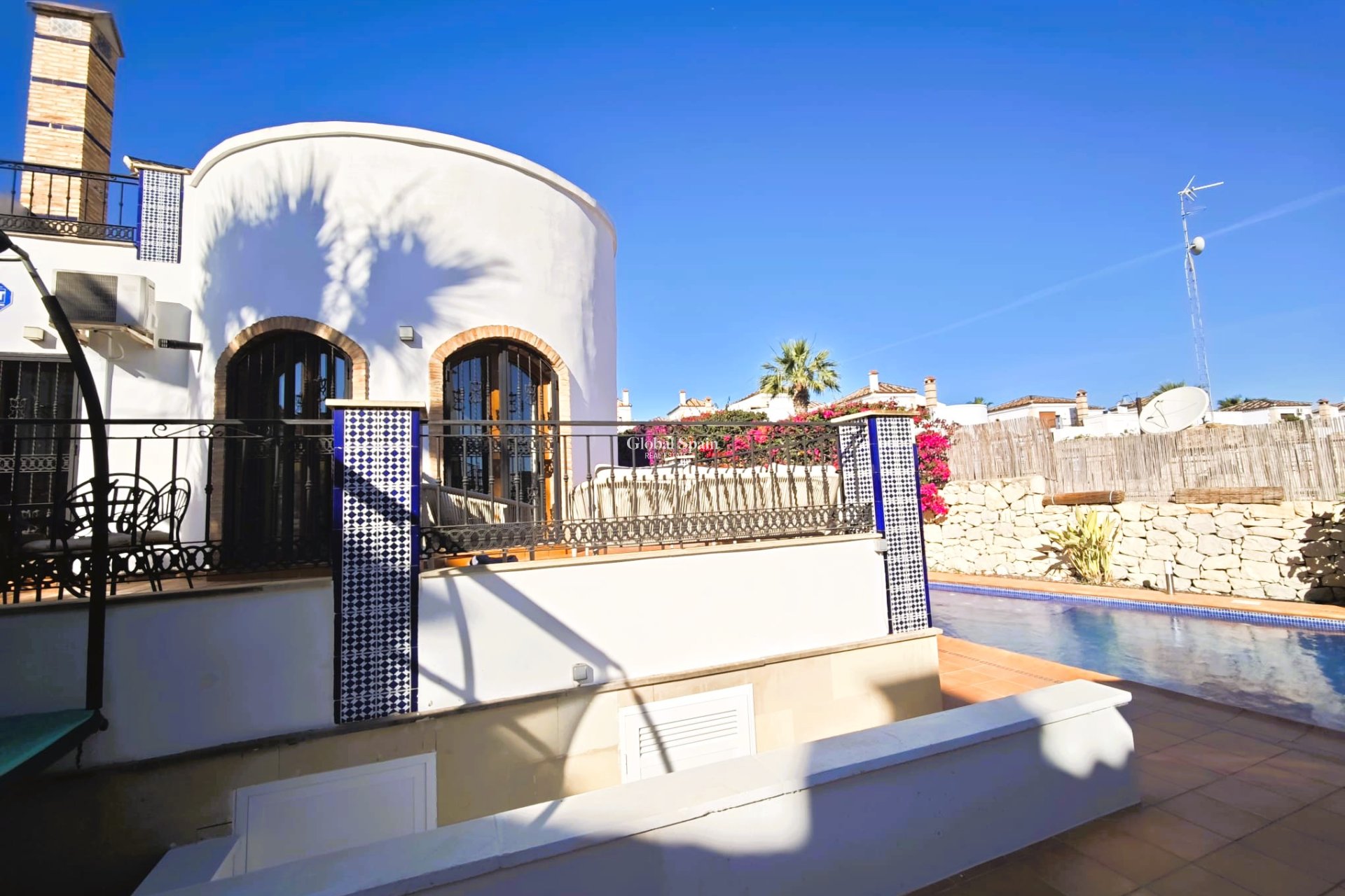Revente - VILLA -
ALGORFA - Inland
