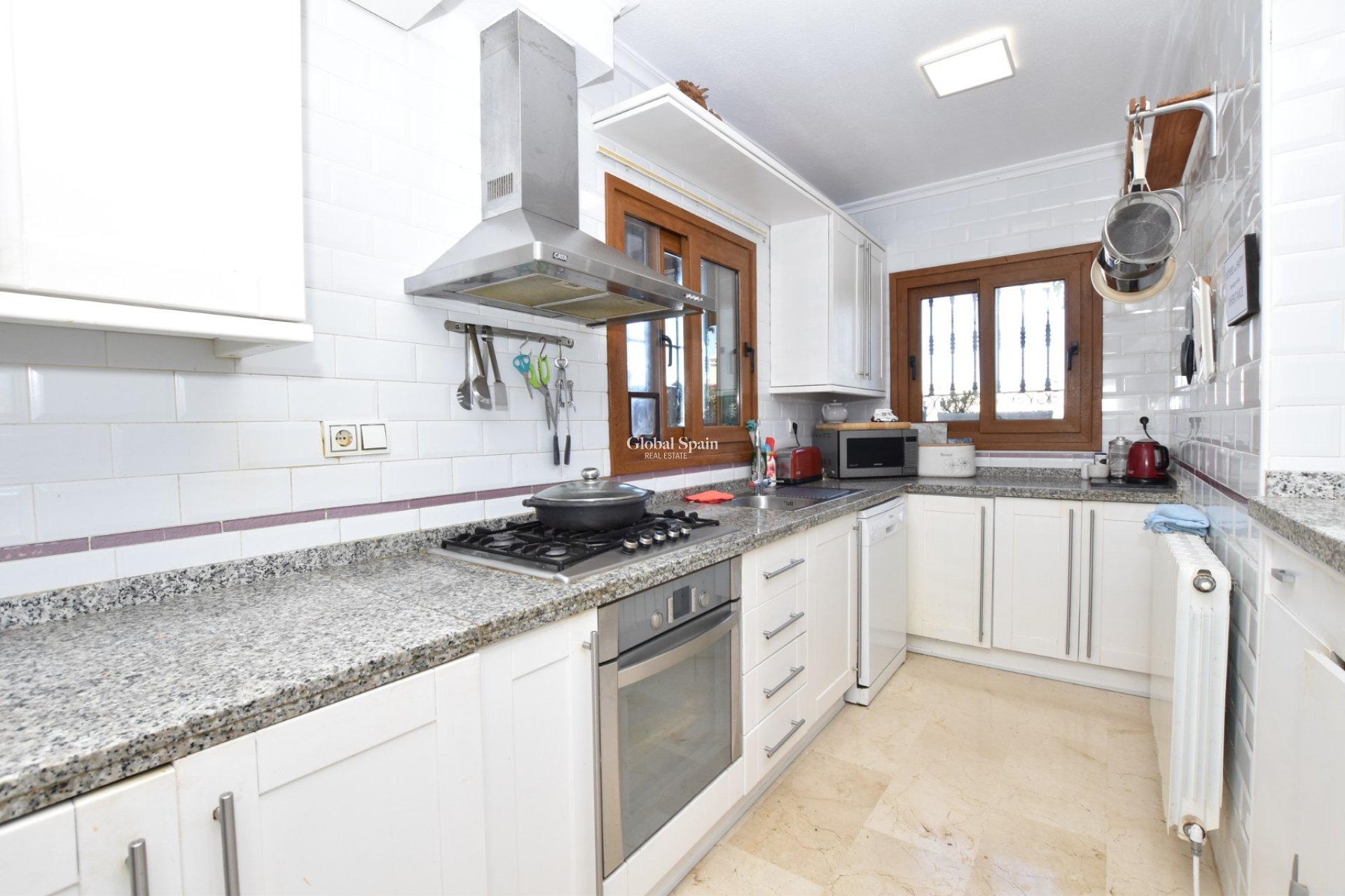 Revente - VILLA -
ALGORFA - Inland