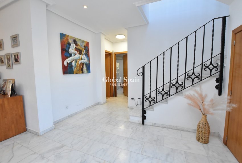 Revente - VILLA -
ALGORFA - Inland