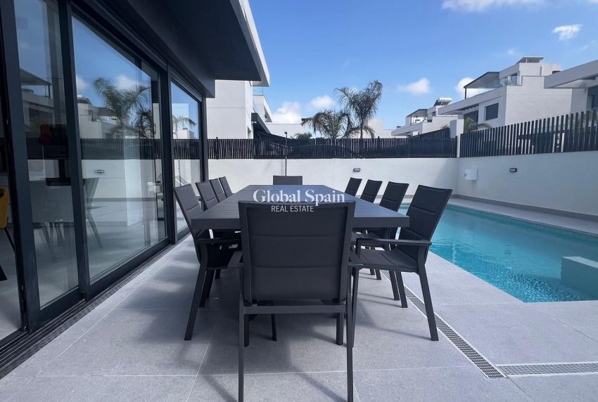 Revente - VILLA -
ALGORFA - Inland