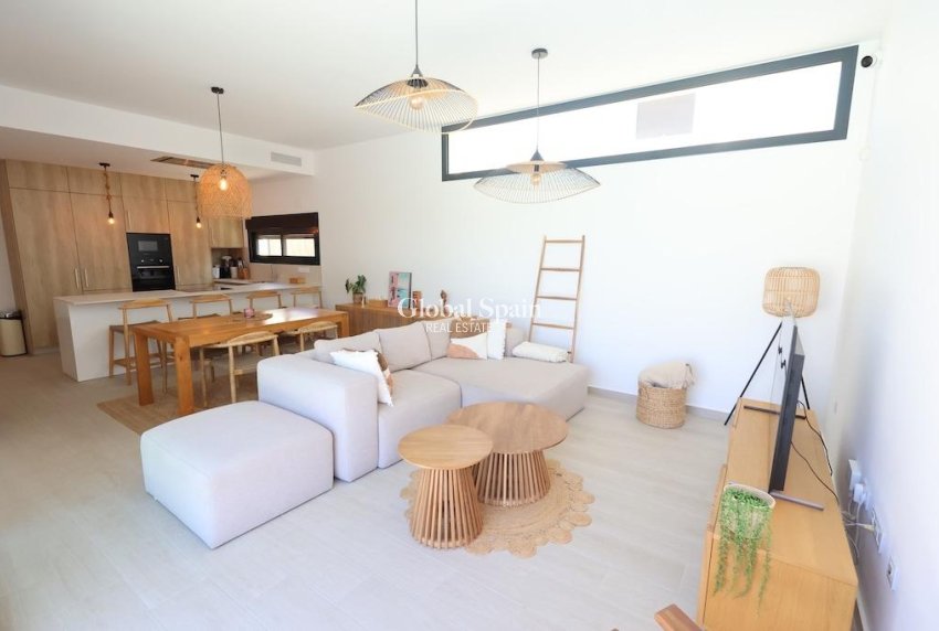 Revente - VILLA -
ALGORFA - Inland