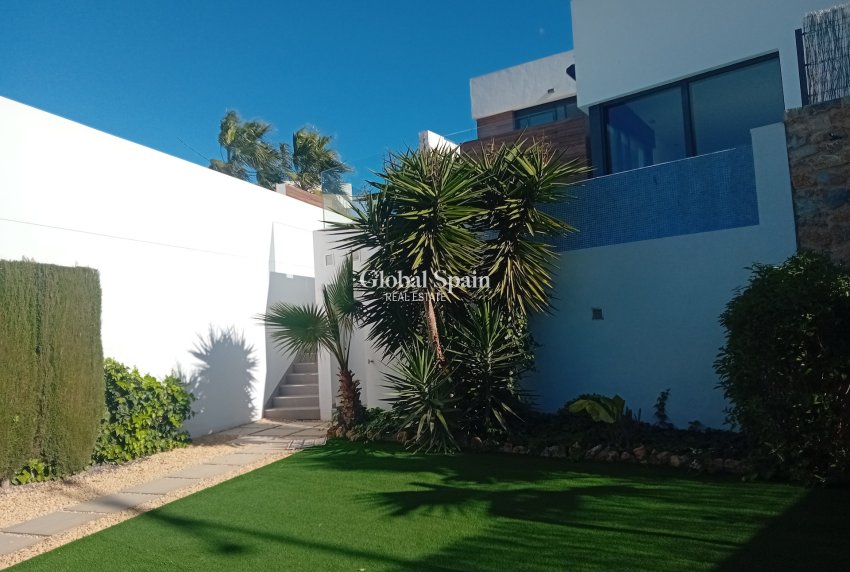 Revente - VILLA -
ALGORFA - LA FINCA GOLF / ALGORFA