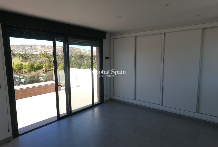 Revente - VILLA -
ALGORFA - LA FINCA GOLF / ALGORFA