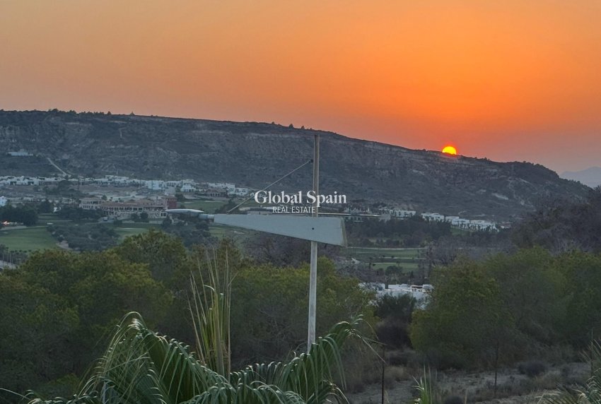 Revente - VILLA -
ALGORFA - LA FINCA GOLF / ALGORFA