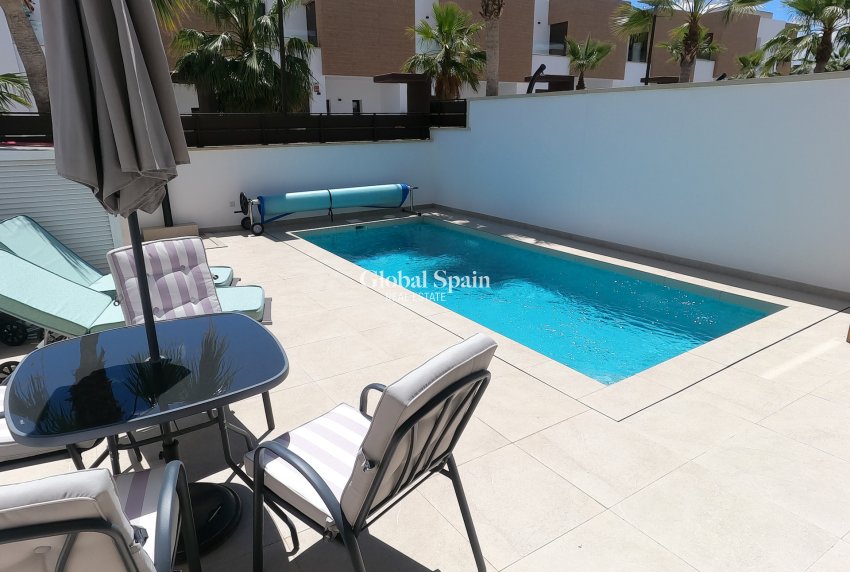 Revente - VILLA -
ALGORFA - LA FINCA GOLF / ALGORFA