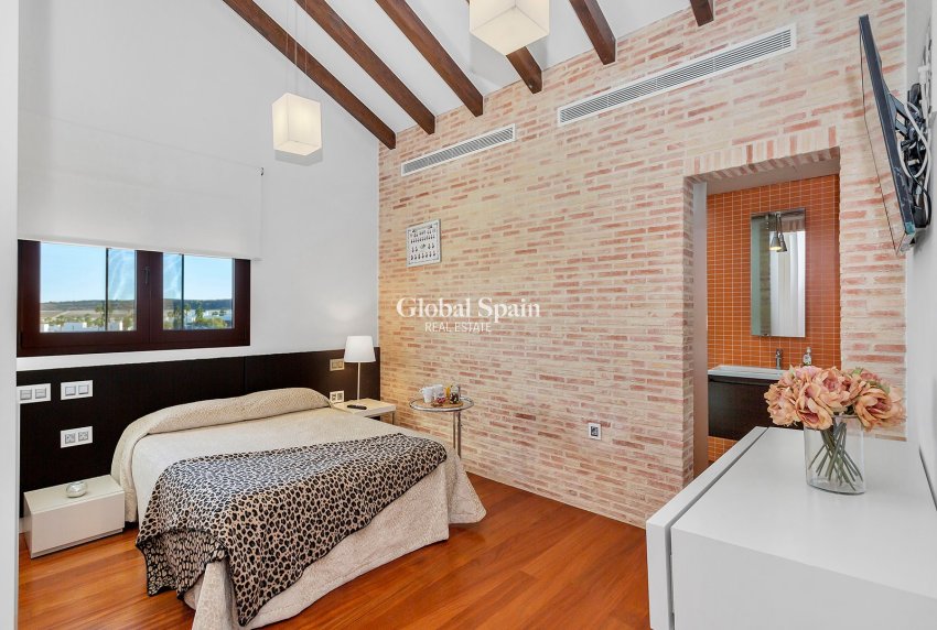 Revente - Villa -
ALGORFA - LA FINCA GOLF / ALGORFA