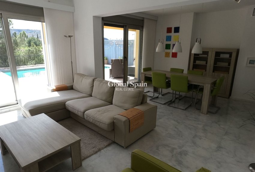 Revente - Villa -
ALGORFA - LA FINCA GOLF / ALGORFA