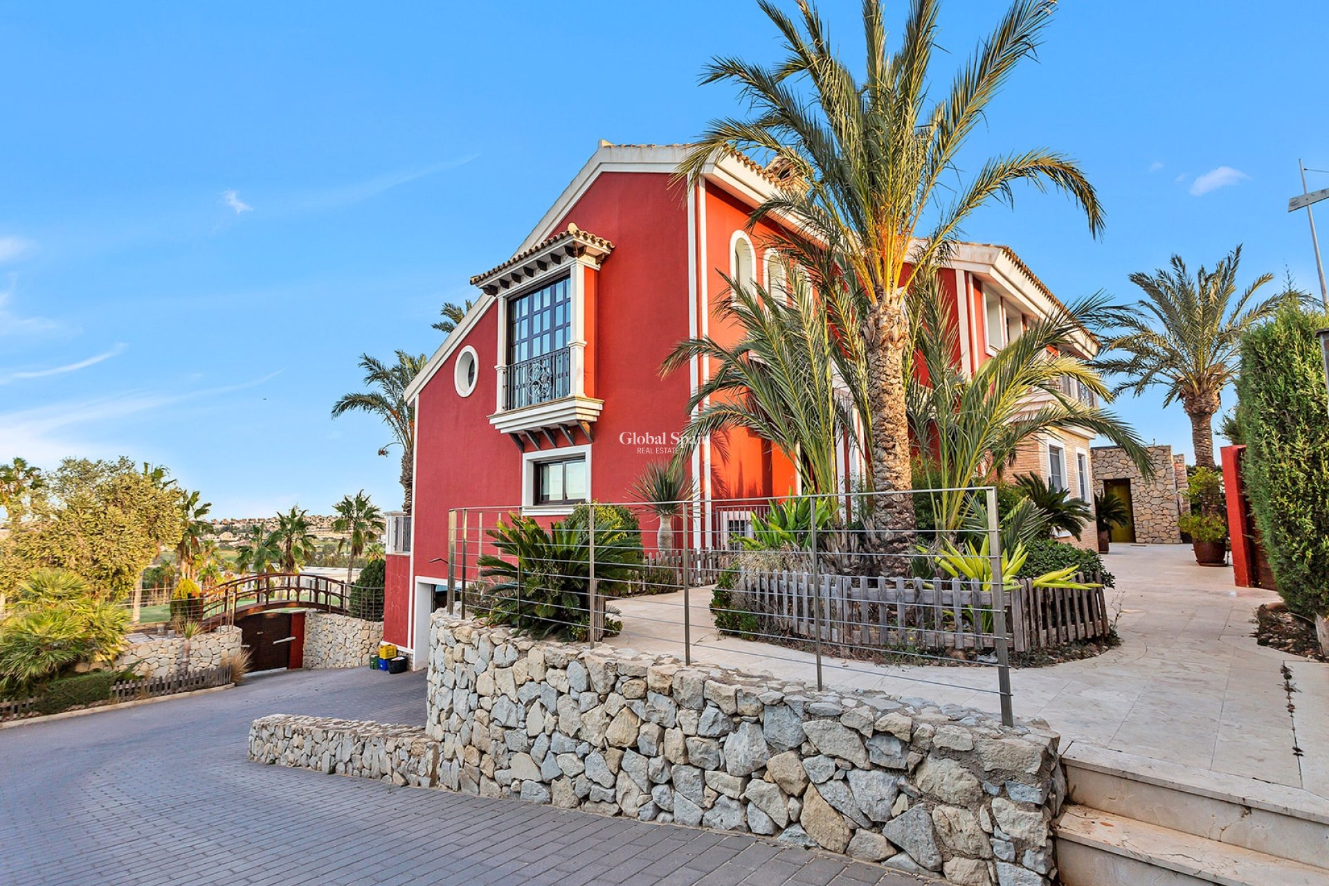 Revente - Villa -
ALGORFA - La Finca Golf