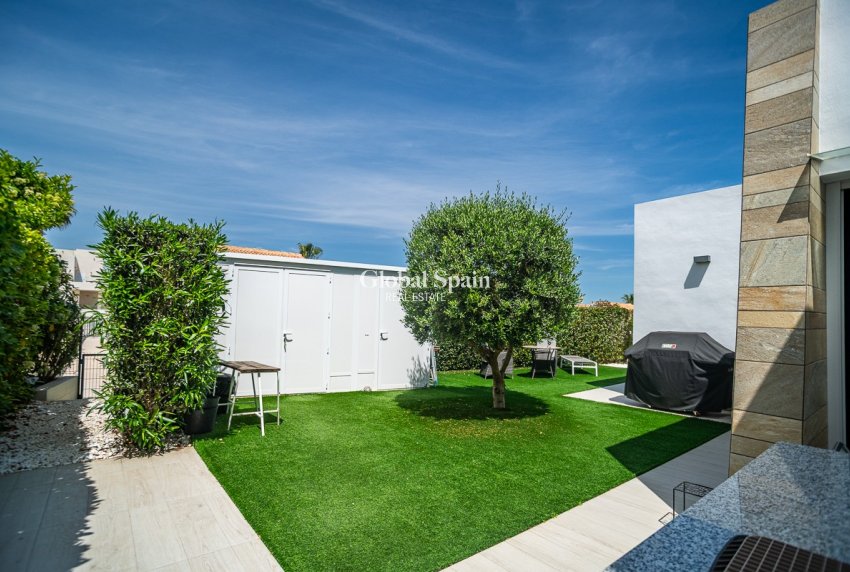 Revente - VILLA -
ALGORFA - La Finca Golf