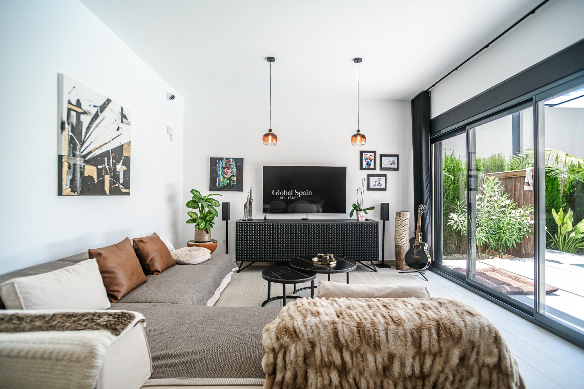 Revente - VILLA -
ALGORFA - La Finca Golf
