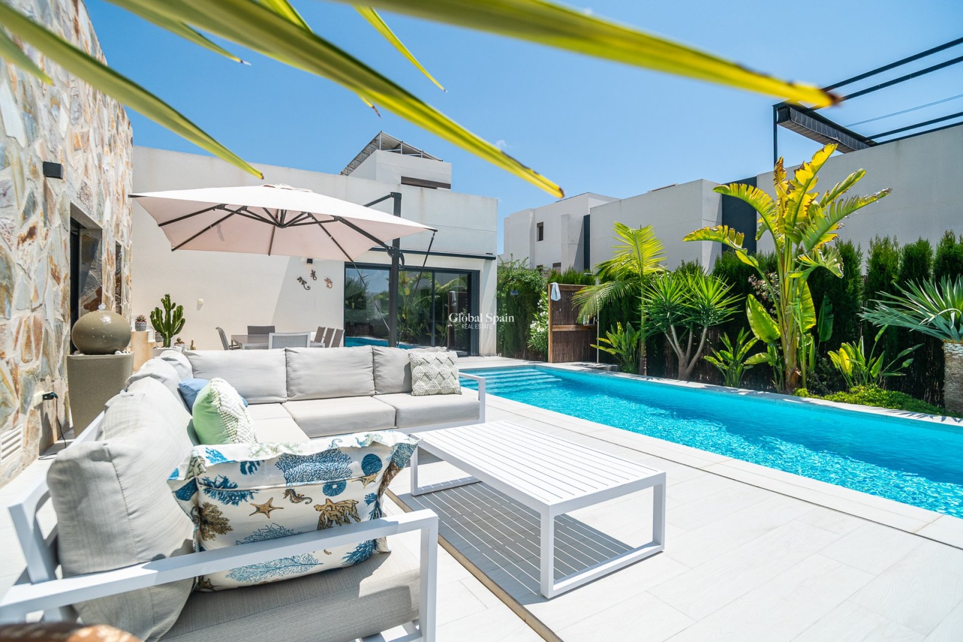 Revente - VILLA -
ALGORFA - La Finca Golf