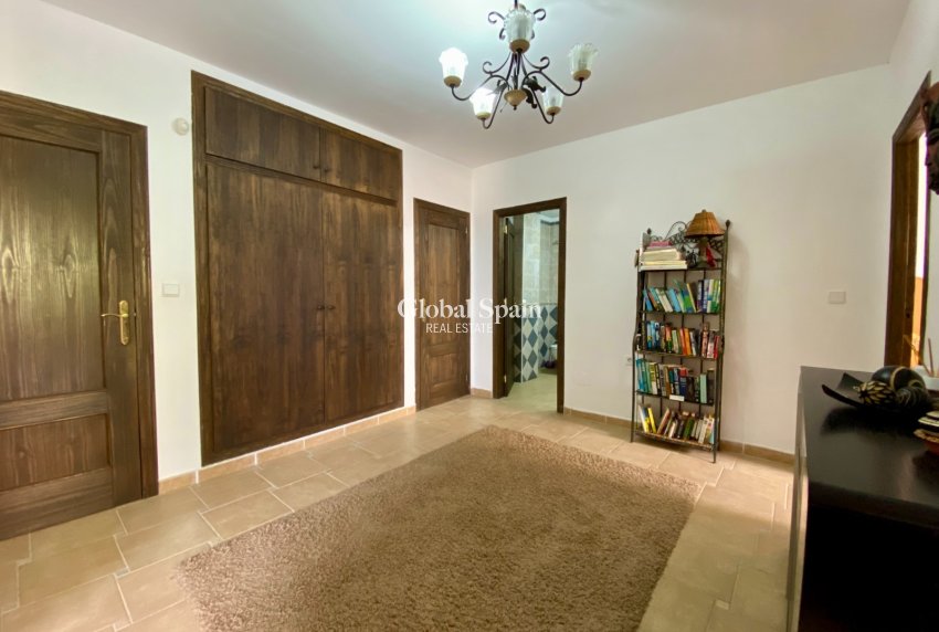 Revente - VILLA -
ALGORFA - Lomas De La Juliana