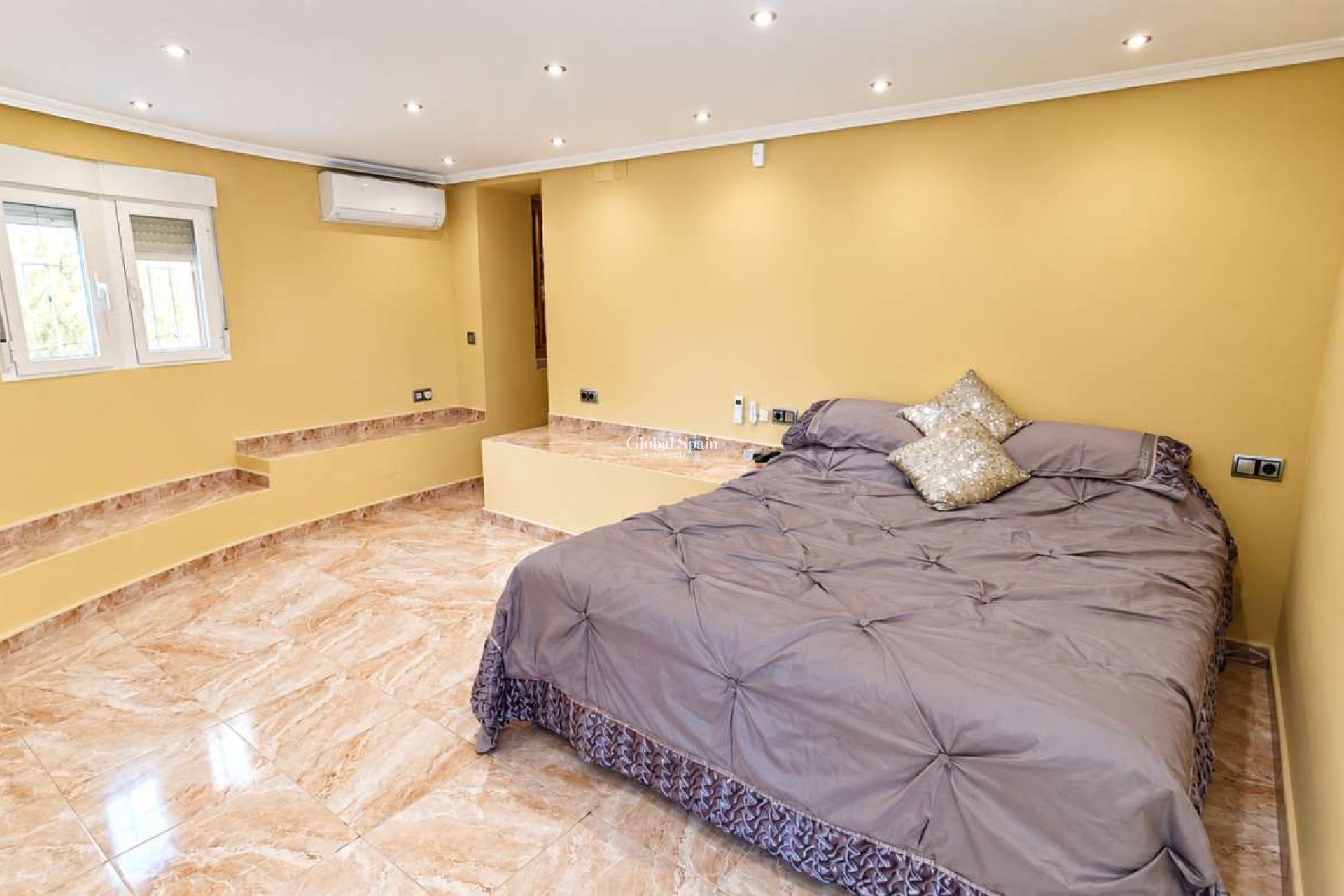 Revente - VILLA -
ALGORFA - Montemar