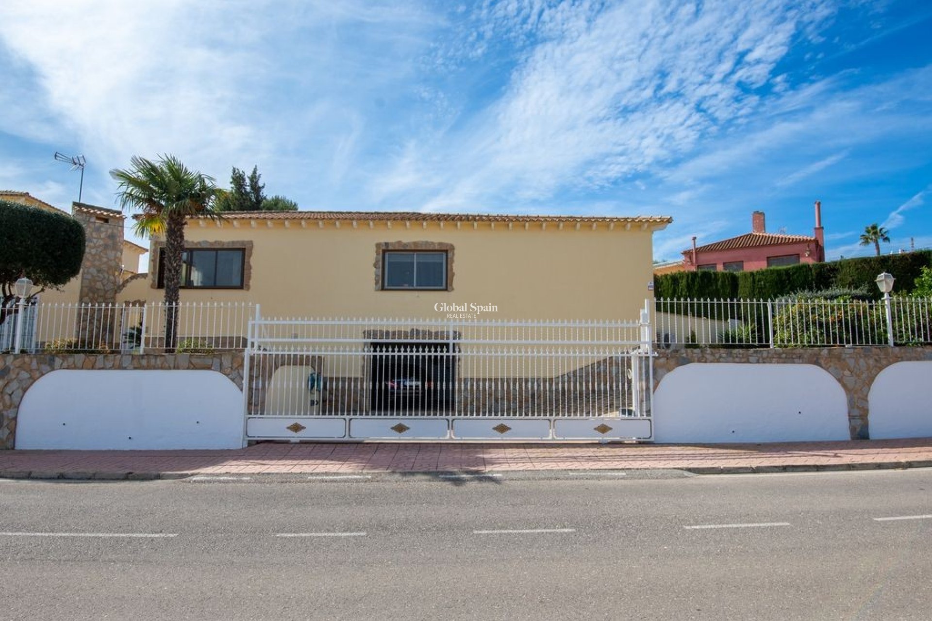 Revente - Villa -
ALGORFA